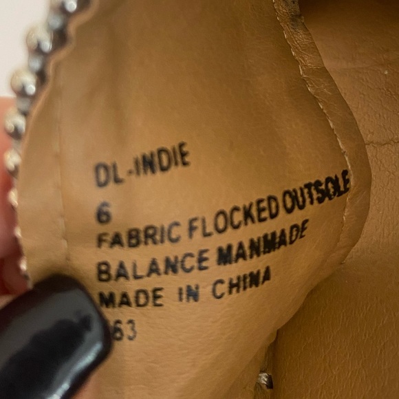 Silver Metallic Sandal - Picture 9 of 9